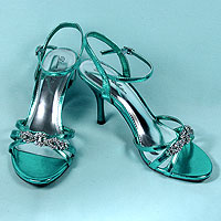 Bright Colored Shoe with Rhinestone Decoration