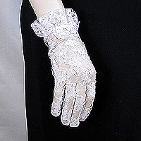 Lace wrist gloves