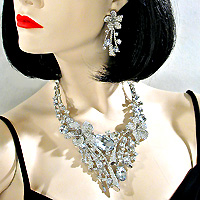 Chunky Clear and Silver Bib Necklace and Earrings Set